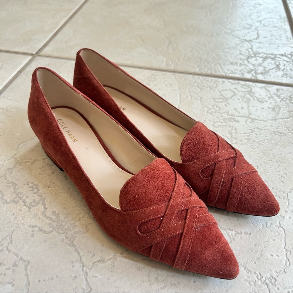 Cole Haan Terracotta Suede Loafer Flats with Pointed Toe Women's US 8